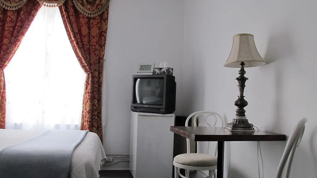 Au Petit Hotel Québec