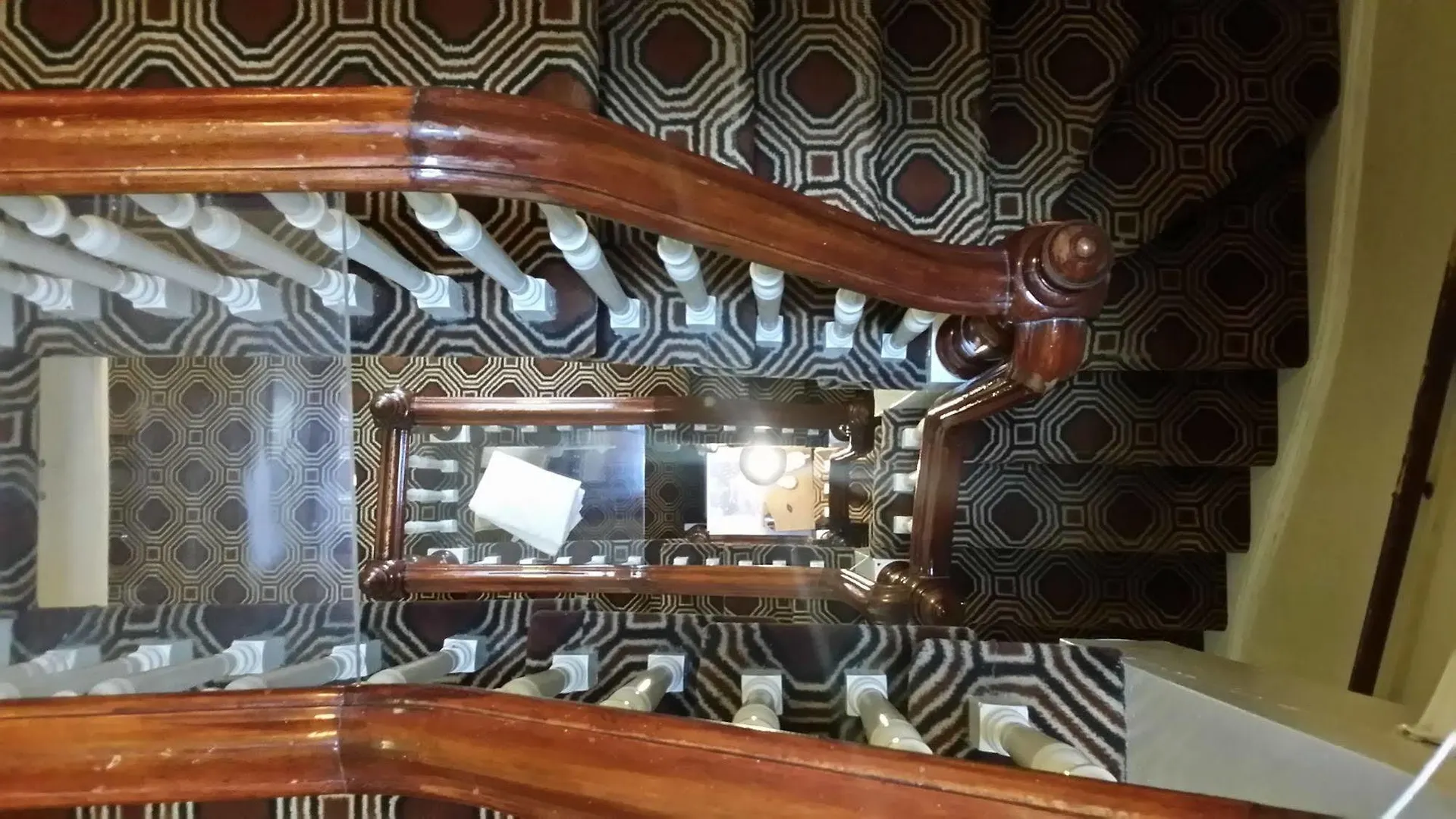 Au Petit Hotel Québec